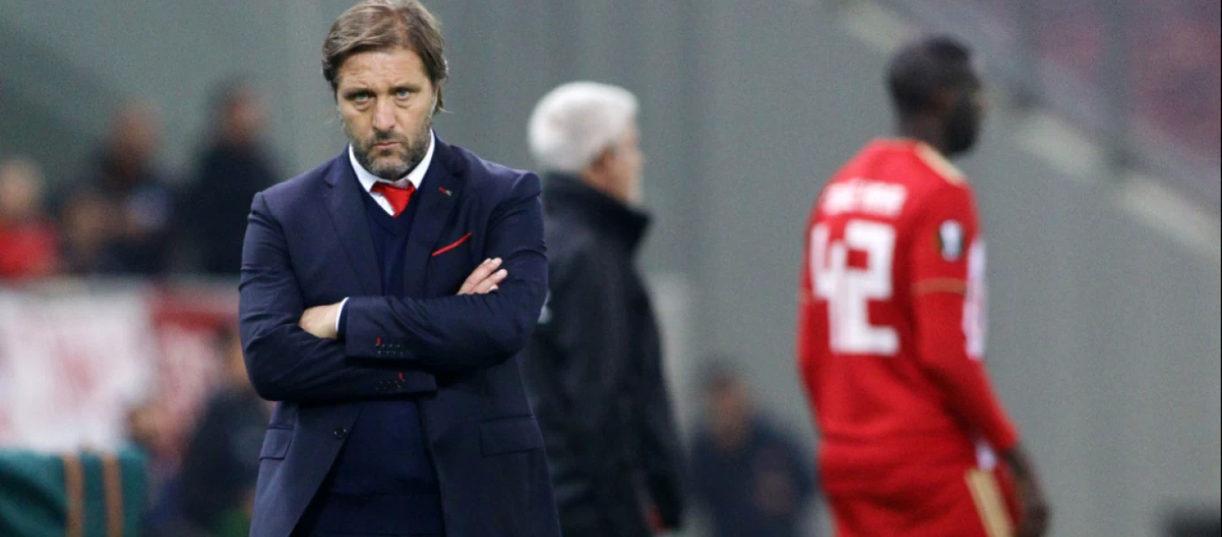 Π. Μαρτίνς: «Κάναμε εξετάσεις σε όλη την ομάδα - Δεν χρειάζεται πανικός»